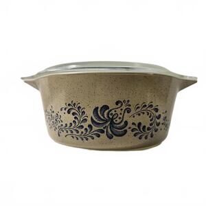 Corningware Pyrex 2.5 Quart Casserole Dish with Lid / Blue Heather